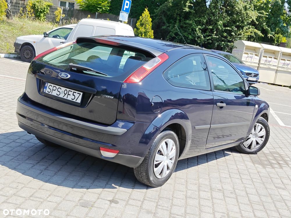 Ford Focus 1.4 Trend + - 1