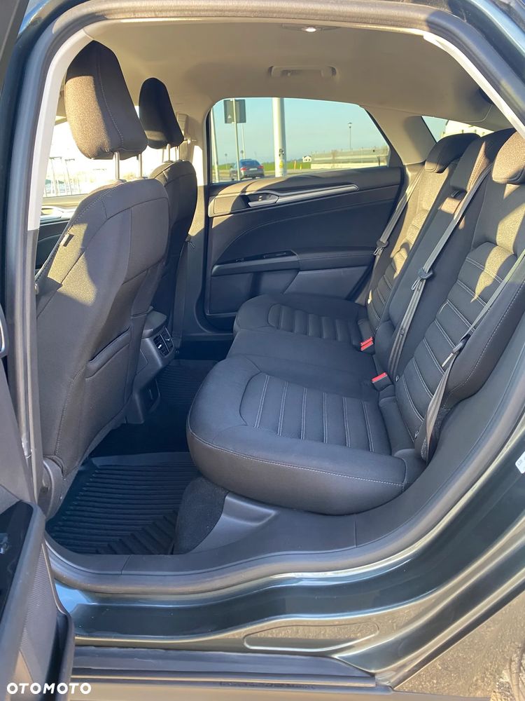 Ford Mondeo - 10