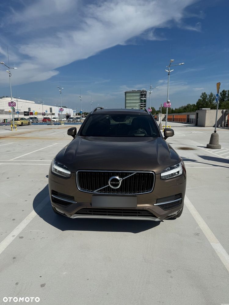 Volvo XC 90 D5 AWD Momentum - 2