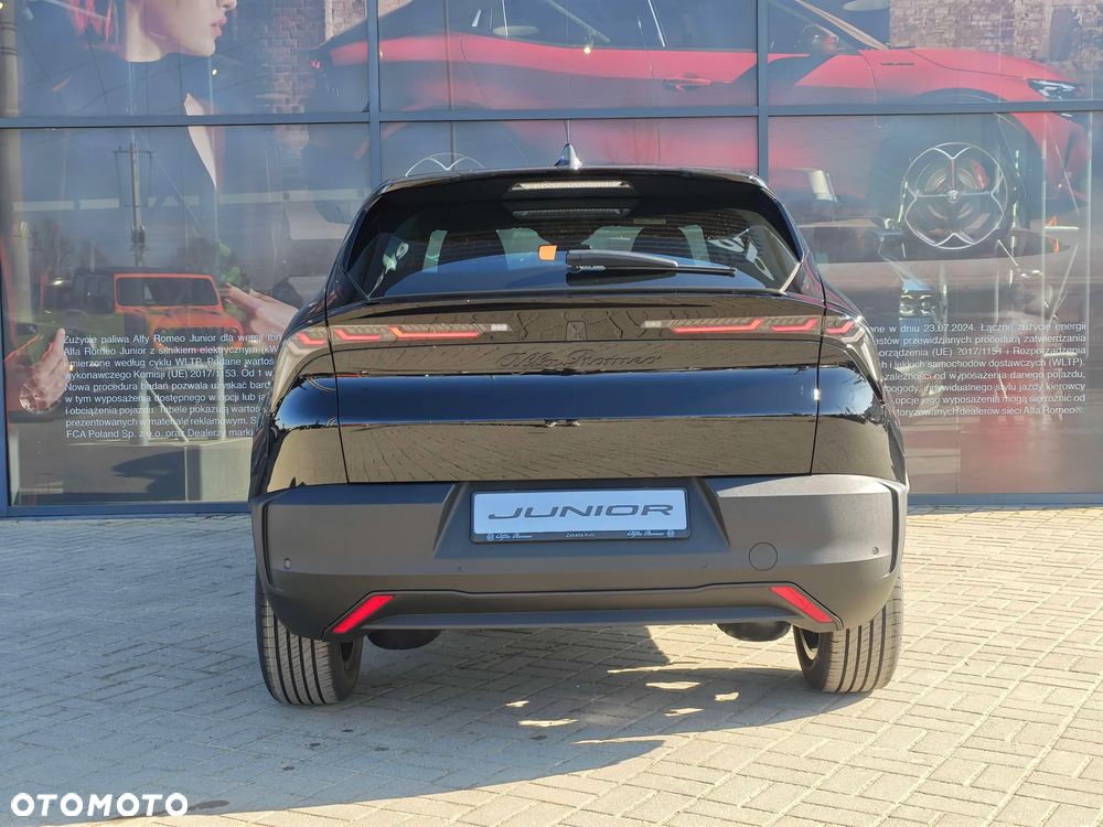 Alfa Romeo Junior 54kWh - 19