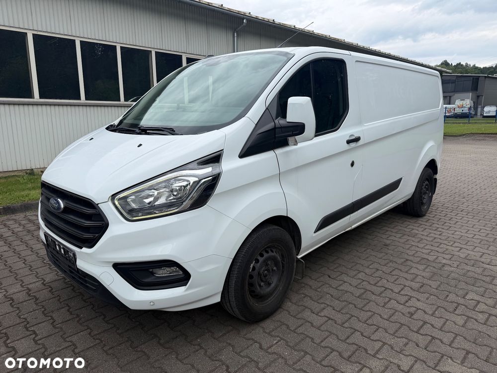 Ford Custom - 2