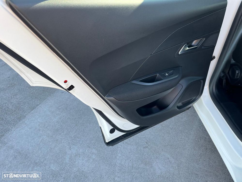 Peugeot 2008 BlueHDi 110 Active Pack - 6