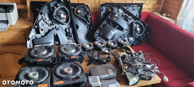 Mini f56 R60 Bmw Zestaw Głosników HARMAN Subwoofer 9256350 9256349 9239777 9239778 Wzmaczniacz Harman Kardon 9296634 Moduł Sterownik SAS 6866254 Wzmaczniacz Aktywny 2622396 6820464 Boczki drzwi Słupki Głosniki - 1
