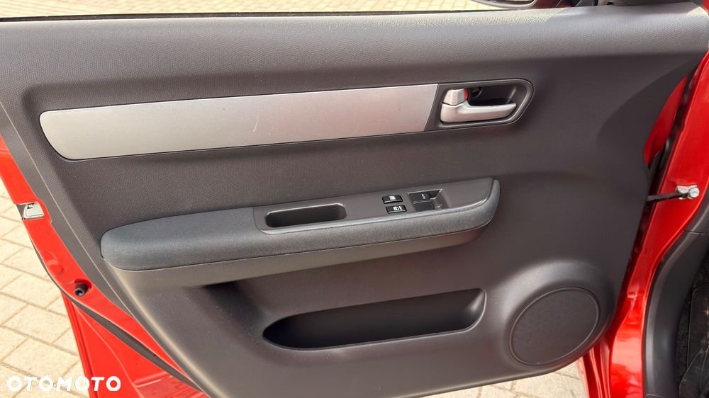 Suzuki Swift 1.3 Limited 25 - 37