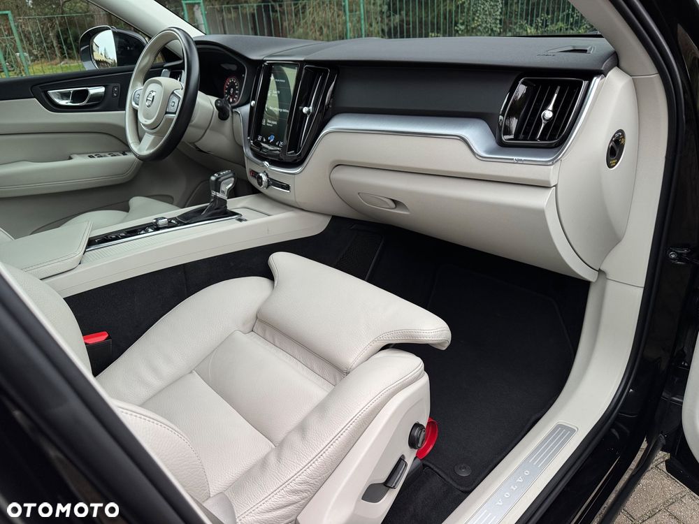 Volvo XC 60 D4 Geartronic Momentum Pro - 7