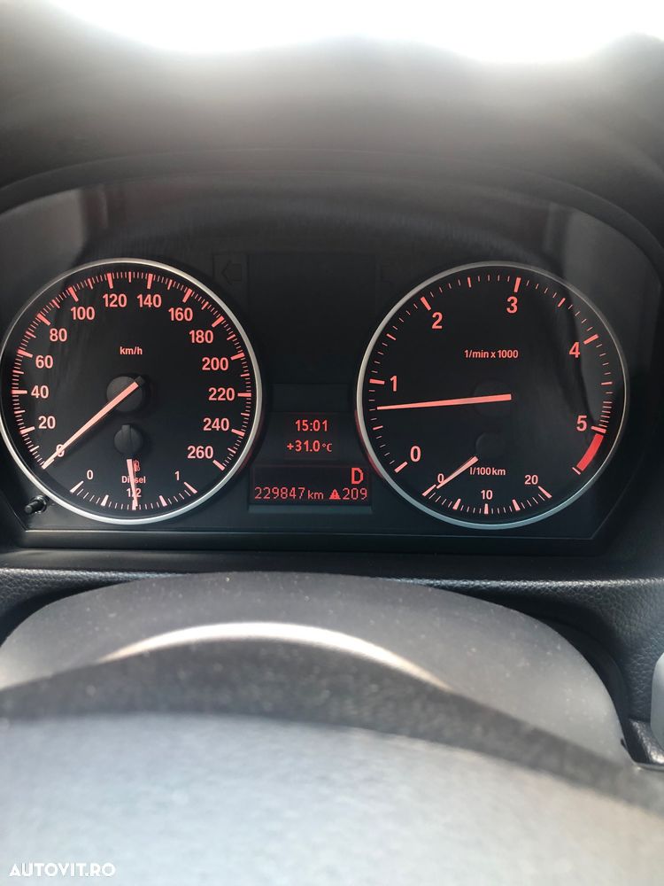 BMW Seria 3 318d Aut. Blue Performance Luxury Line - 2