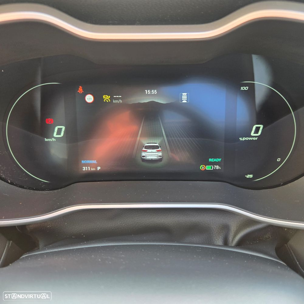 MG ZS EV 72.6 kWh Luxury - 19