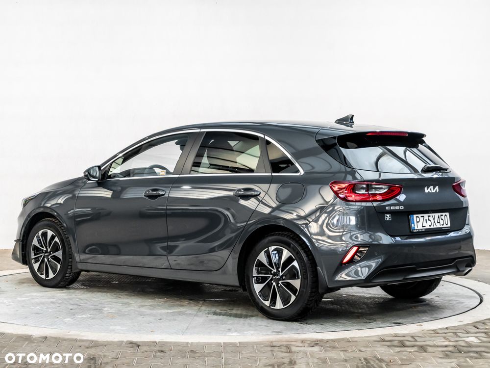 Kia Ceed 1.5 T-GDI Tribute - 3