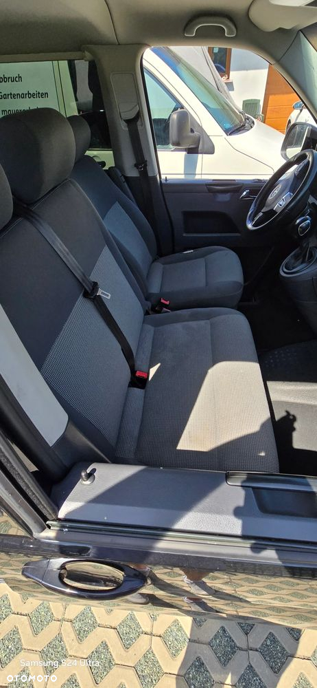 Volkswagen Caravelle - 14