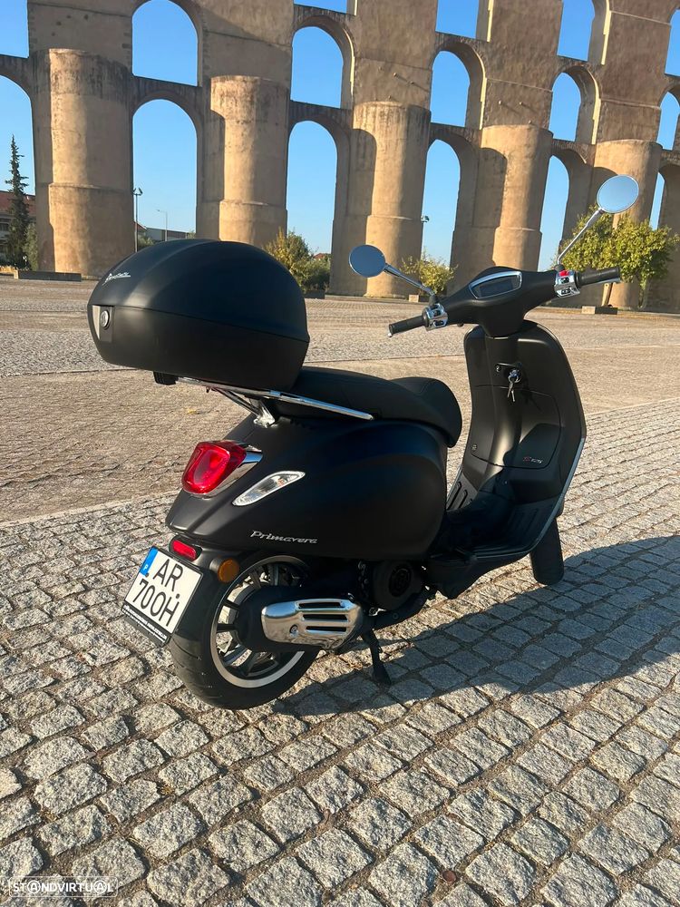 Piaggio Vespa Primavera - 2