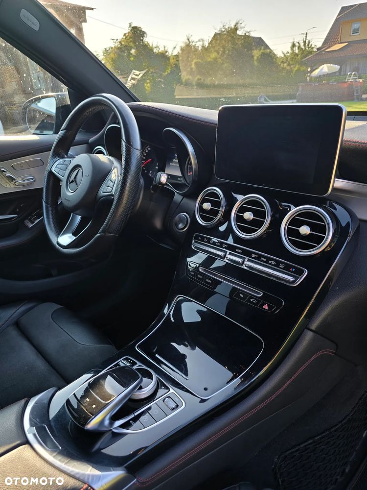 Mercedes-Benz GLC - 33