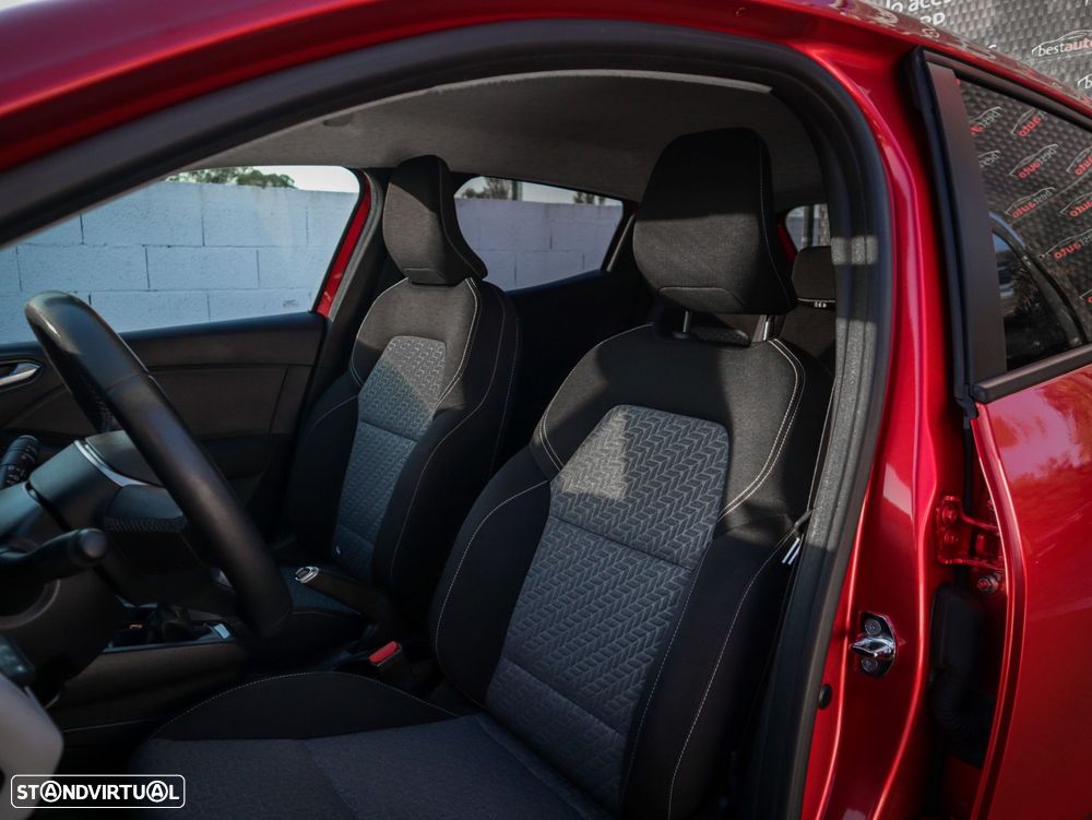 Renault Clio - 18