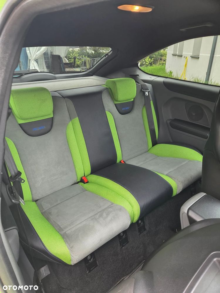 Ford Focus - 23