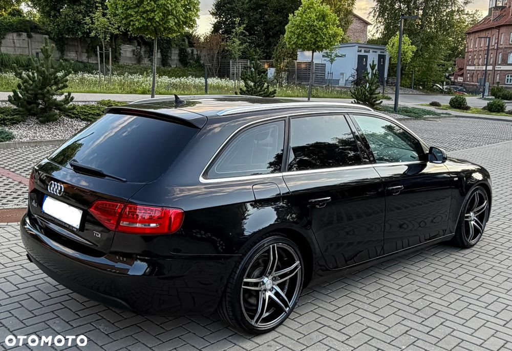 Audi A4 Avant 2.0 TDI DPF Ambiente - 13