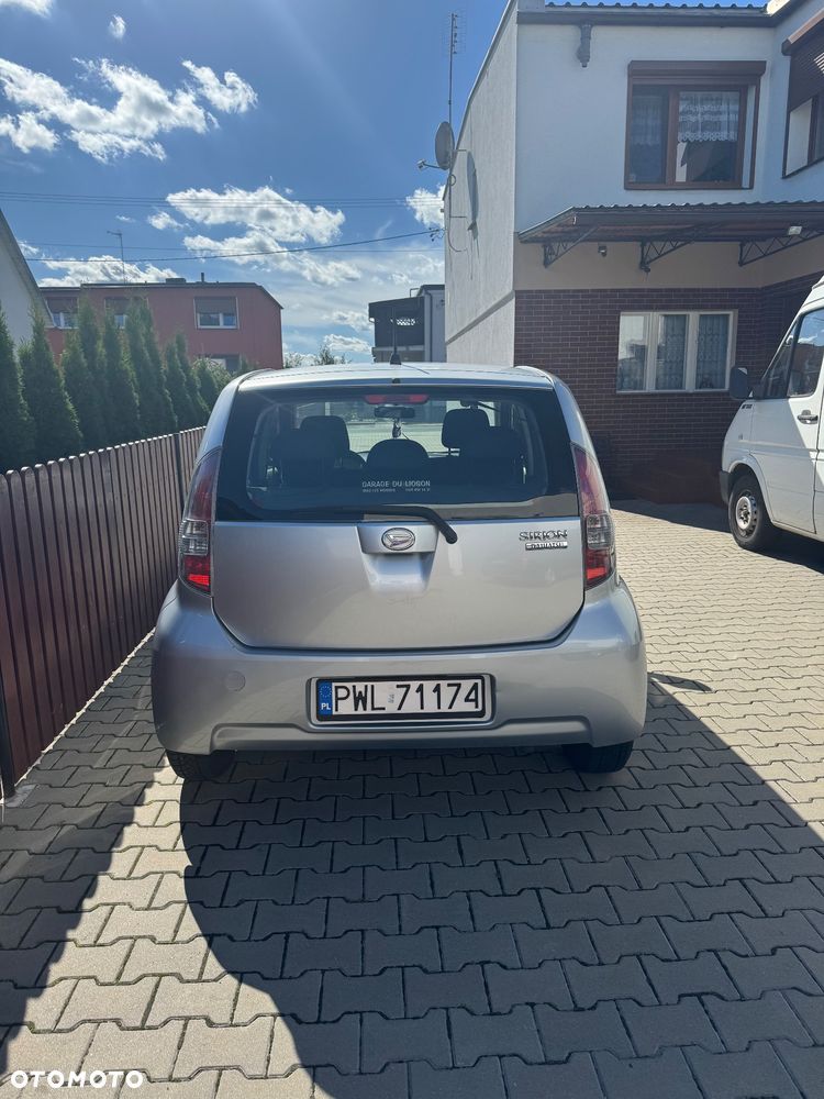 Daihatsu Sirion 1.3 - 4