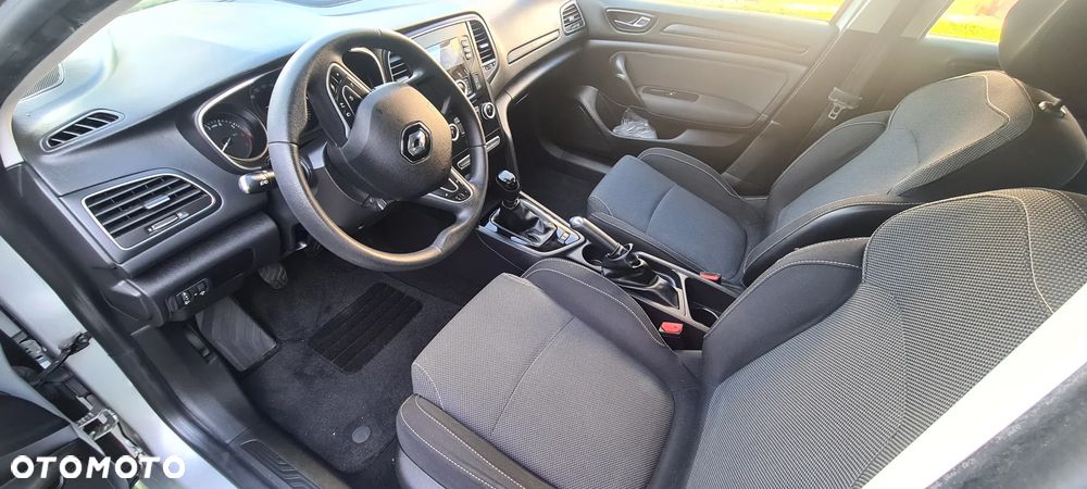 Renault Megane ENERGY TCe 100 LIFE - 15