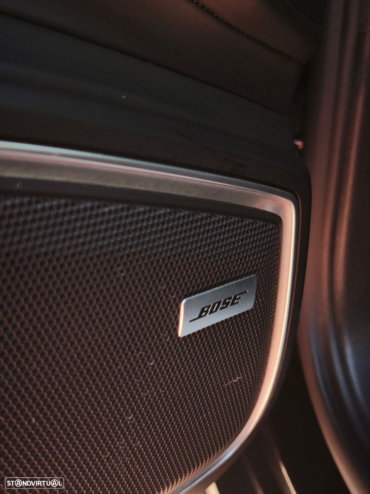 Porsche Panamera 4 E-Hybrid - 29