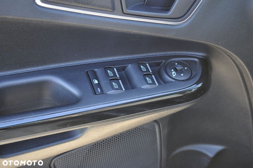 Ford B-MAX - 22