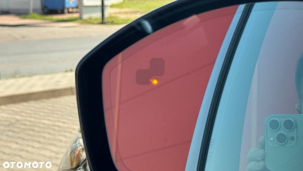 Land Rover Discovery Sport P250 R-Dynamic - 23