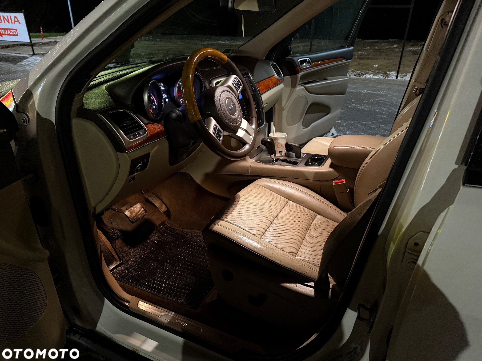 Jeep Grand Cherokee - 7