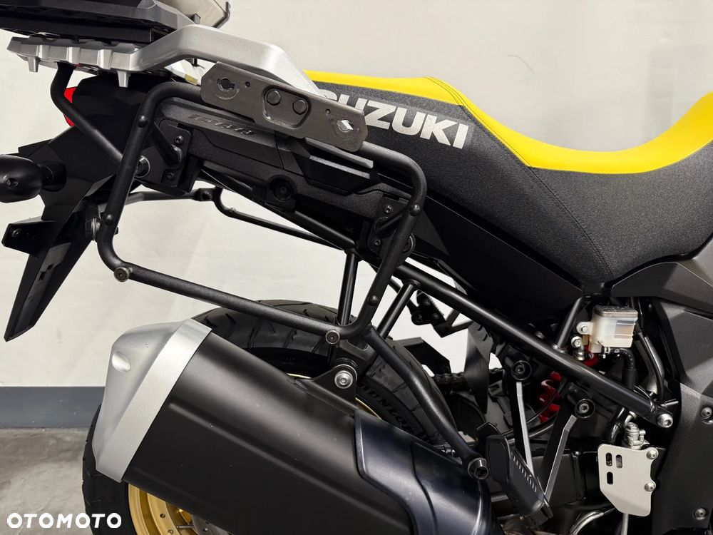 Suzuki V-STROM - 28