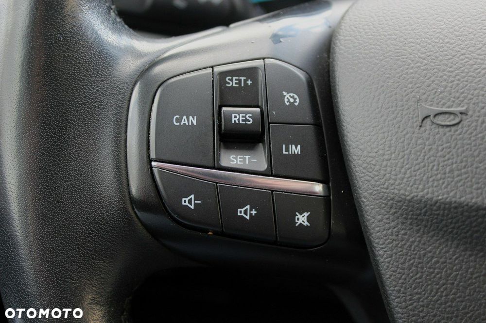 Ford Focus 1.0 EcoBoost Connected - 21