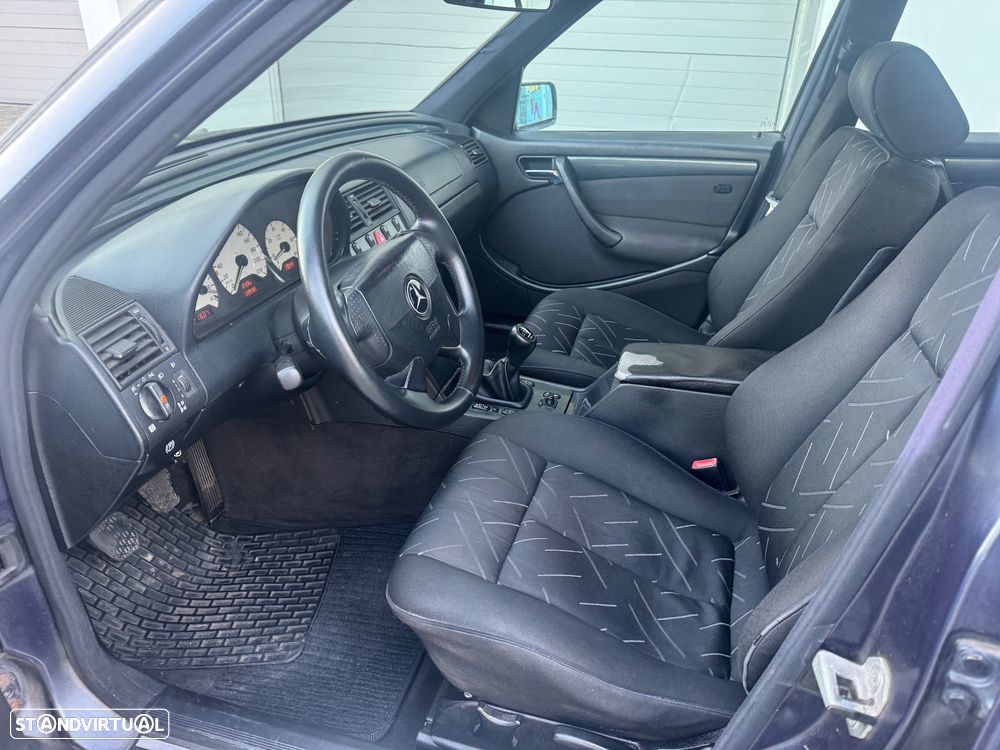 Mercedes-Benz C 220 D Sport - 8