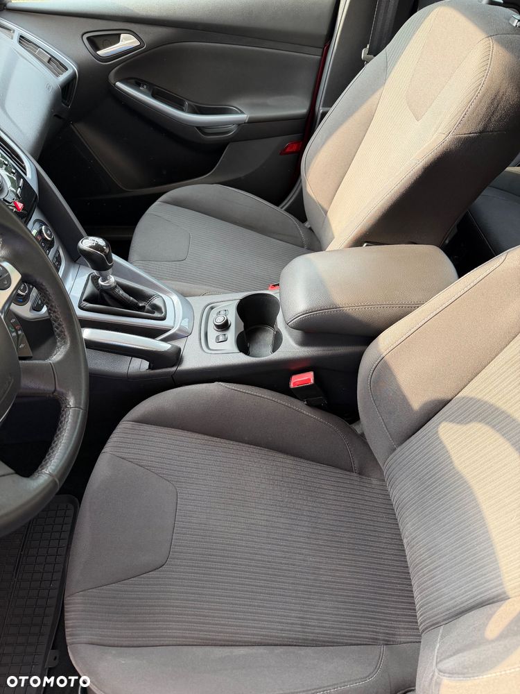 Ford Focus 1.6 EcoBoost Start-Stopp-System Titanium - 28