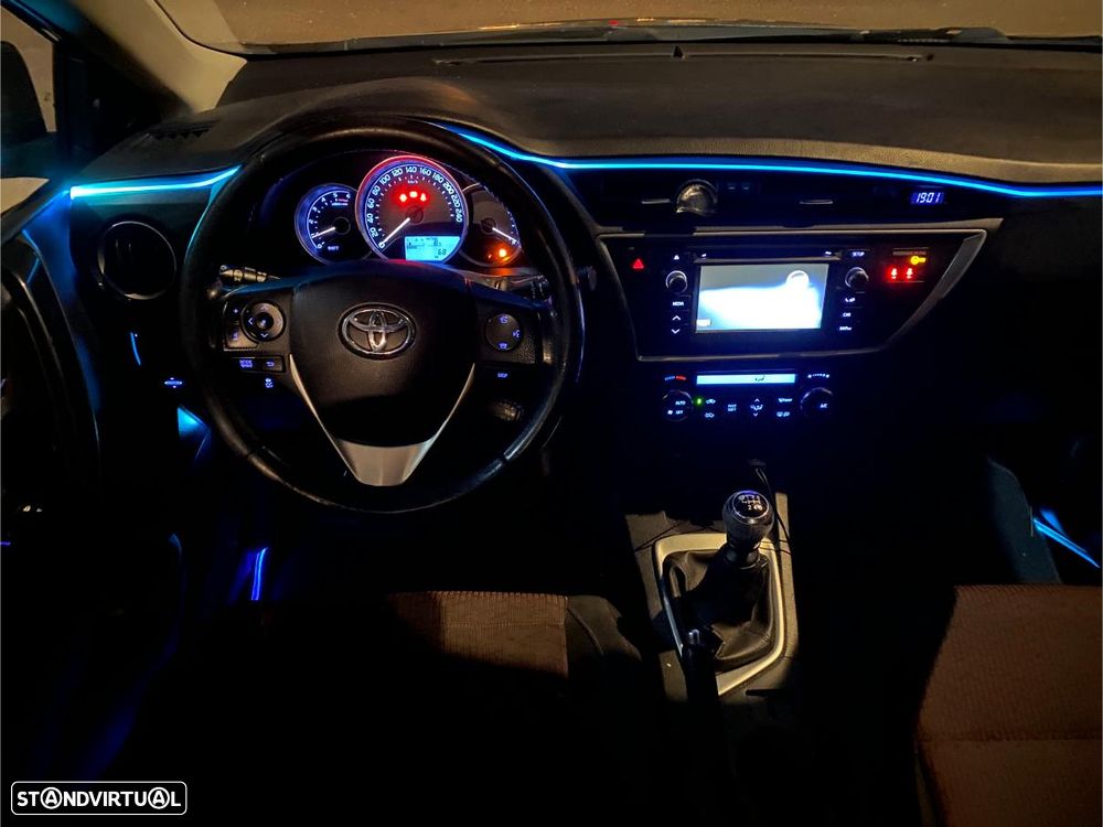 Toyota Auris Touring Sports 1.4 D-4D Com+P.Sport - 46