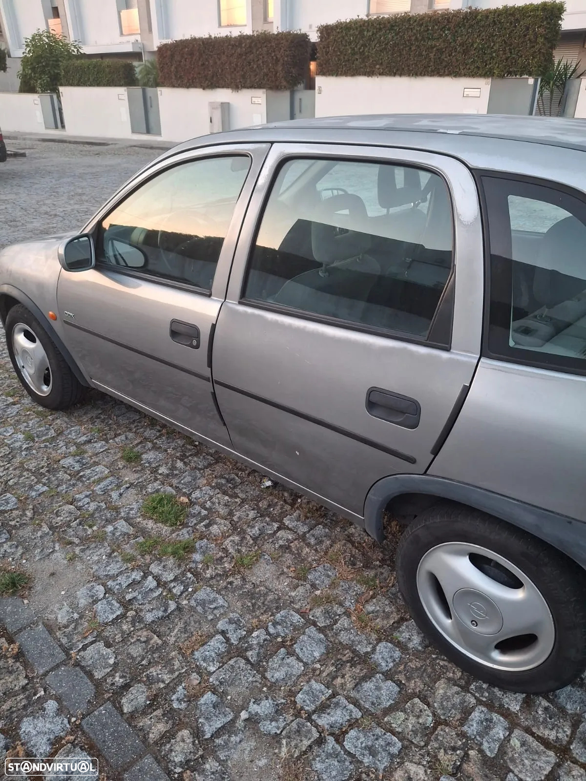 Opel Corsa 1.2 CDX - 9