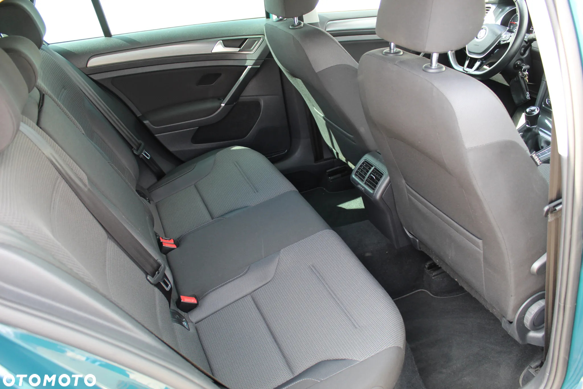 Volkswagen Golf VII 1.6 TDI BMT Comfortline - 12