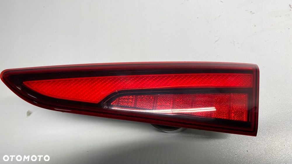 HYUNDAI KONA LIFT LED LAMPA PRAWA W KLAPĘ TYŁ TYLNA 21-23 ROK - 2