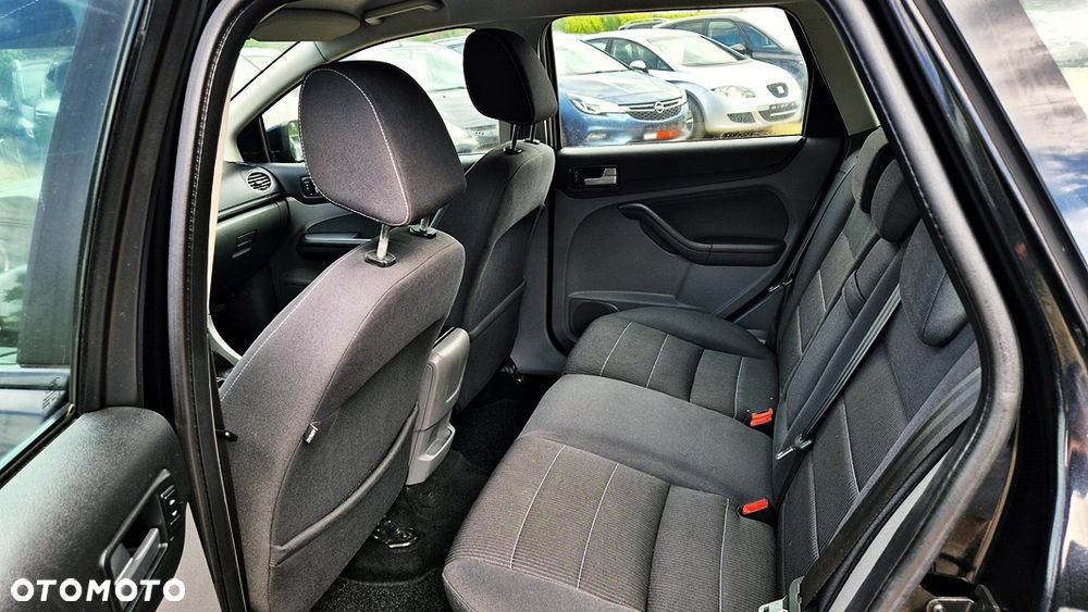 Ford Focus 1.8 Titanium - 33