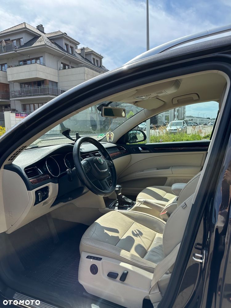 Skoda Superb 2.0 TSI Platinum DSG - 3