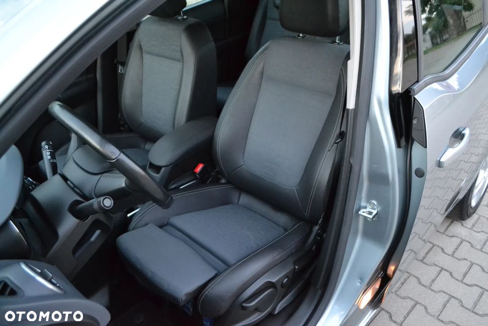 Opel Meriva 1.4 Innovation - 29