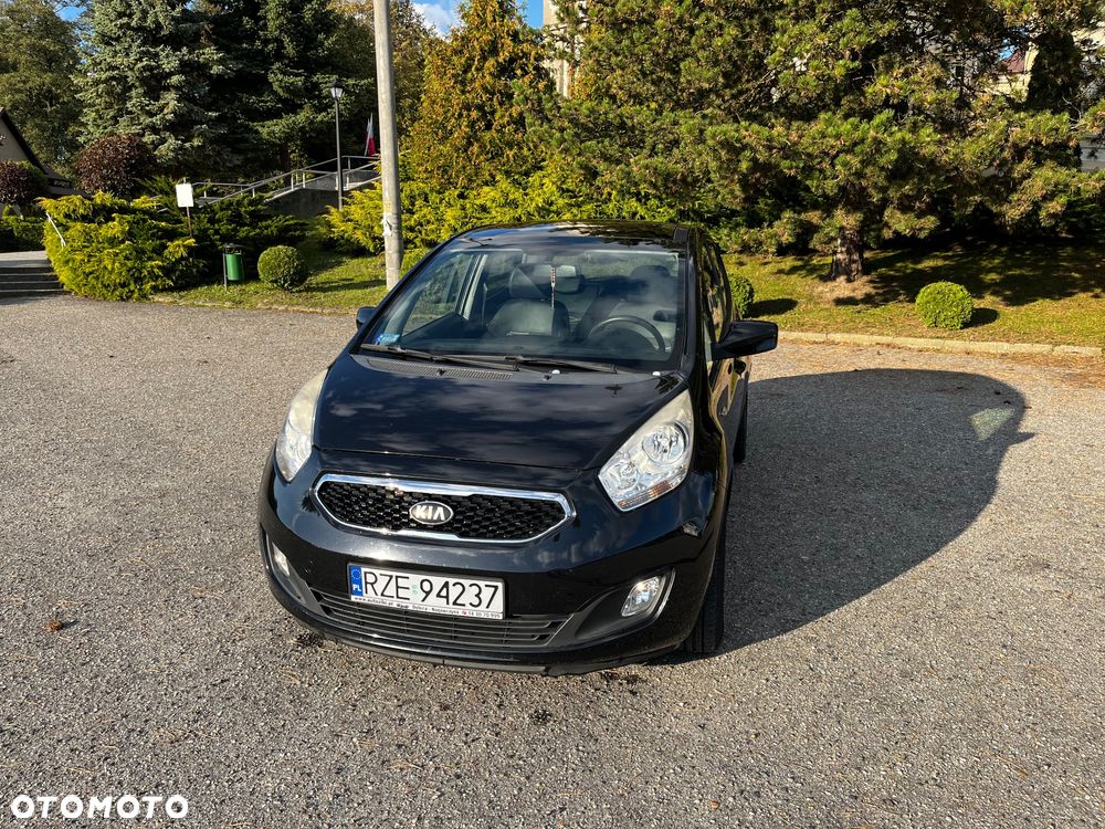Kia Venga - 11