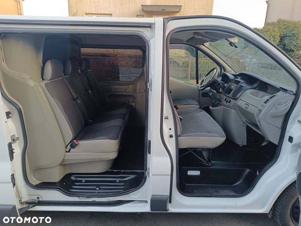 Opel Vivaro - 21