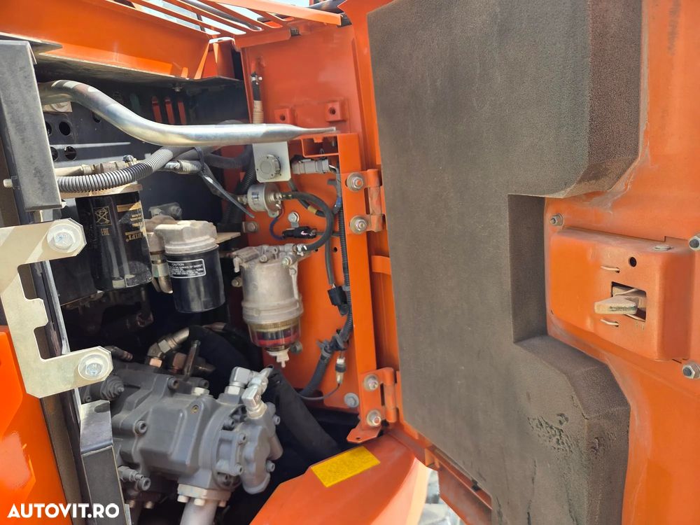 Hitachi ZX85, 2022, 2.734, CUPLA RAPIDA HIDR+3 CUPE NOI, lama nivelare, inst picon pe brate, camera spate, senile cauciuc 80% ok, aer cond, ad sapare 6m, latime 2,2m, ridica 4t cu sistem antirasturnare, STARE FOARTE BUNA, leasing 4 ani, PROMOTIE 62.900Eur - 14