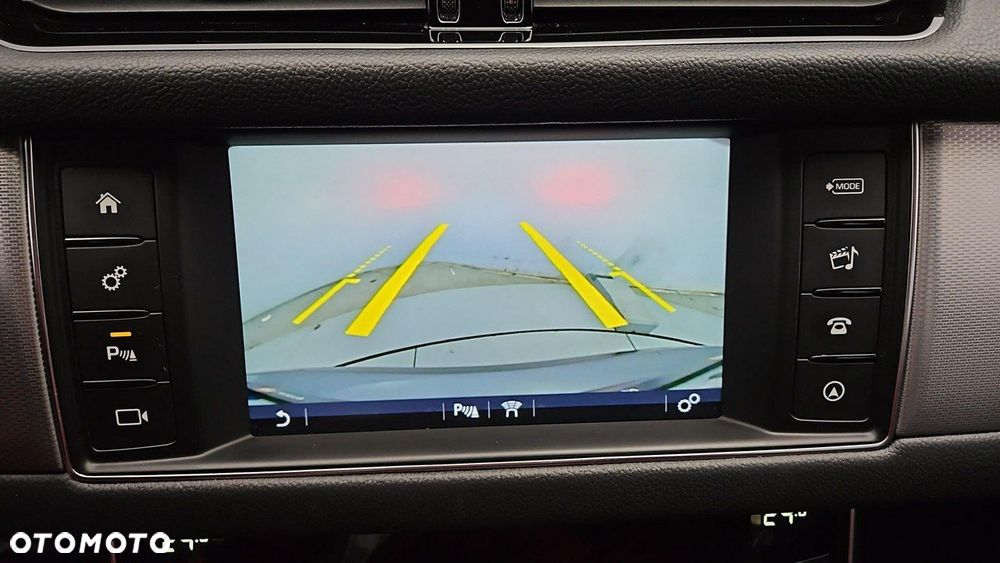 Jaguar XF 2.0 i4D Prestige - 21