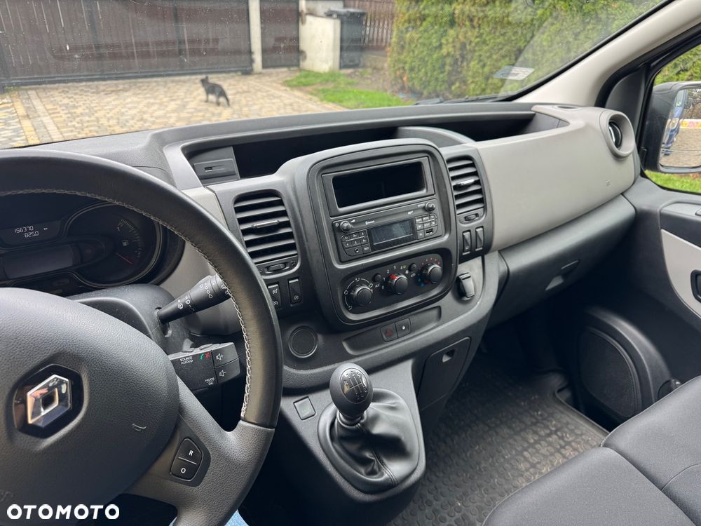 Renault Trafic Grand 1.6 dCi - 4