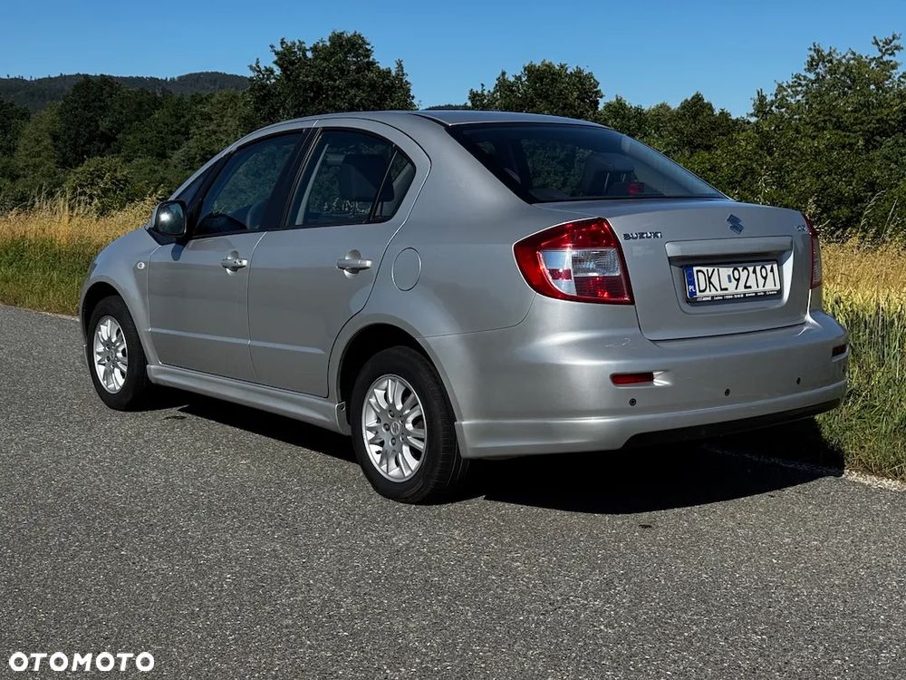 Suzuki SX4 1.6 GS/Premium - 4