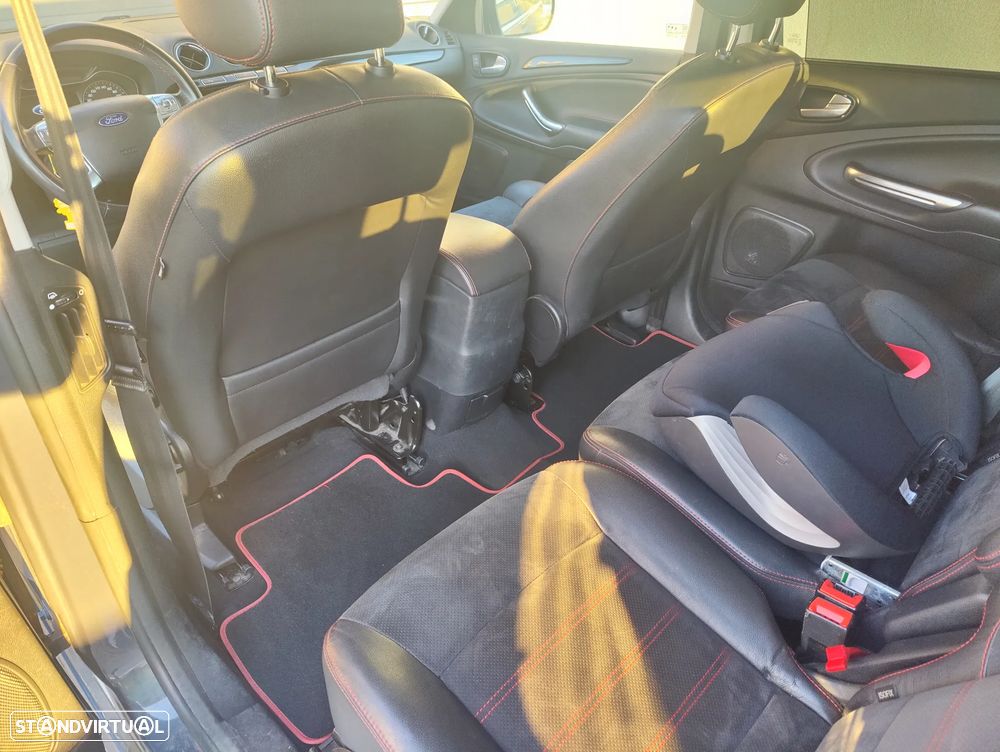 Ford S-Max 2.0 TDCi Titanium 7L - 15