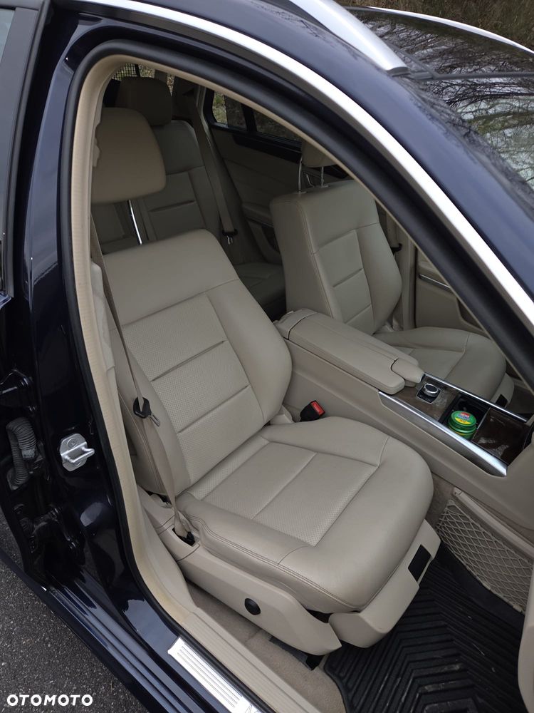 Mercedes-Benz Klasa E 350 4Matic 7G-TRONIC - 11