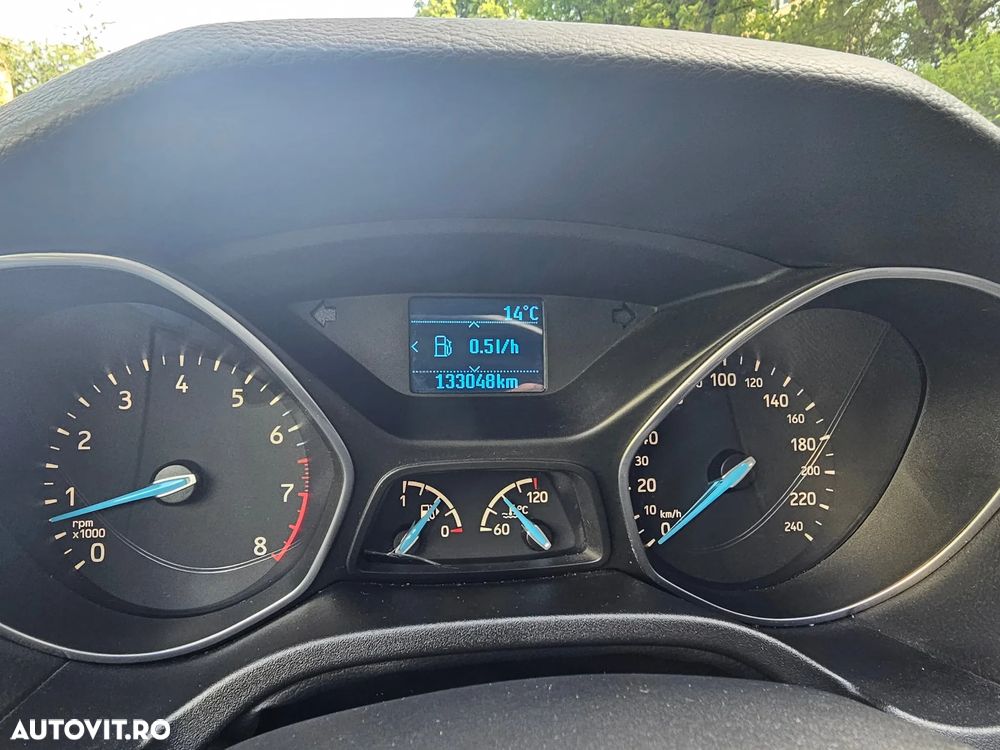 Ford Focus 1.0 EcoBoost Trend - 17