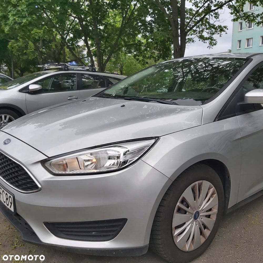 Ford Focus 1.6 Trend - 9