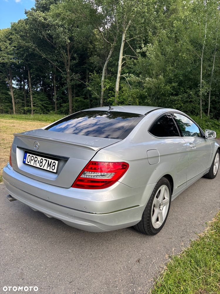Mercedes-Benz Klasa C 250 CGI BlueEff - 5