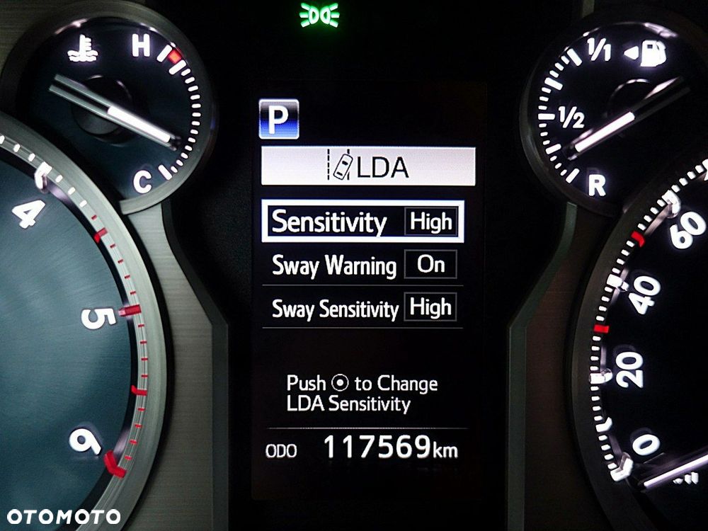 Toyota Land Cruiser LC 2.8 D-4D Invincible - 40