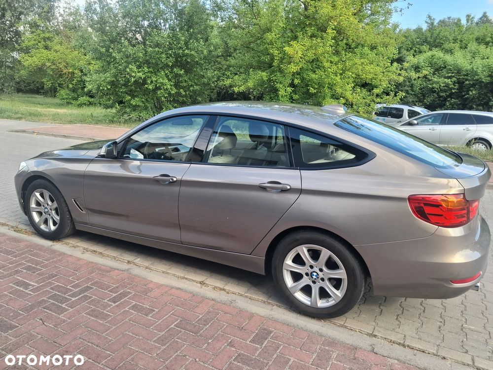 BMW 3GT 318d Luxury Line - 11
