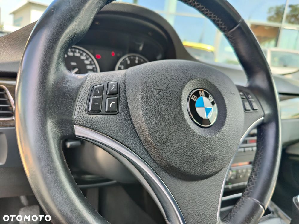 BMW Seria 3 318i Edition Exclusive - 22