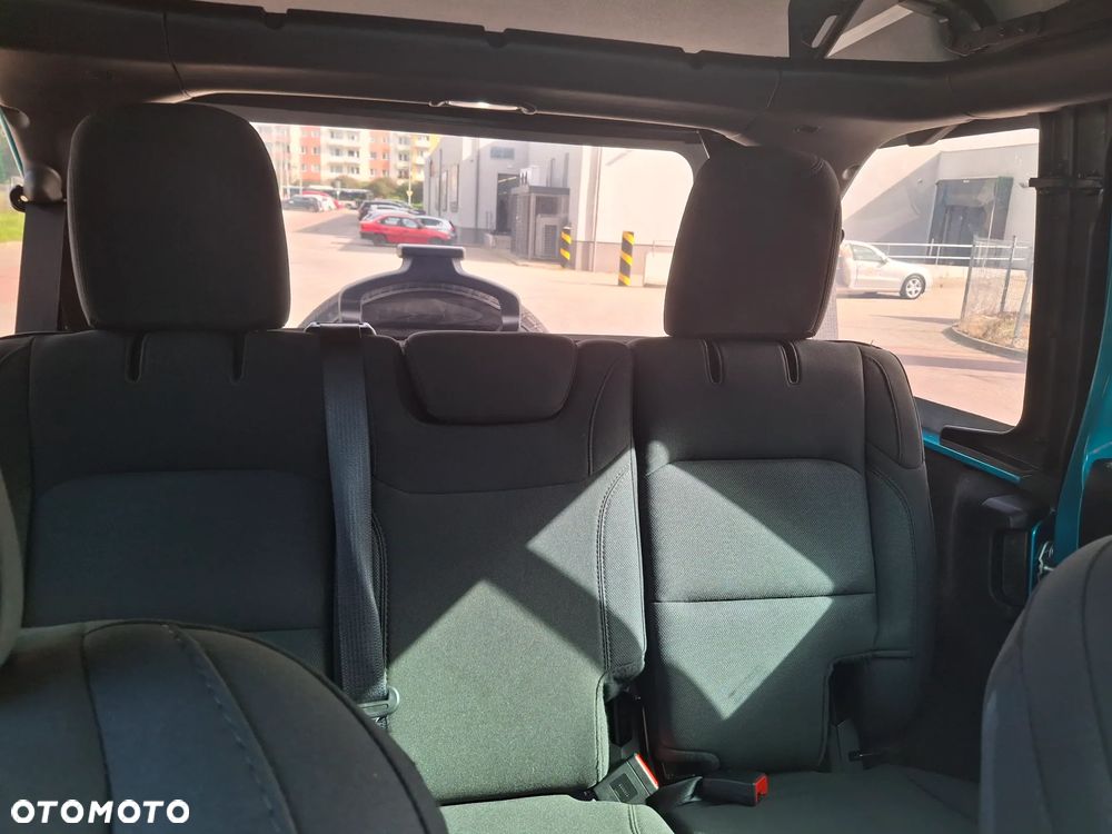 Jeep Wrangler Unlimited GME 2.0 Turbo Sport - 34